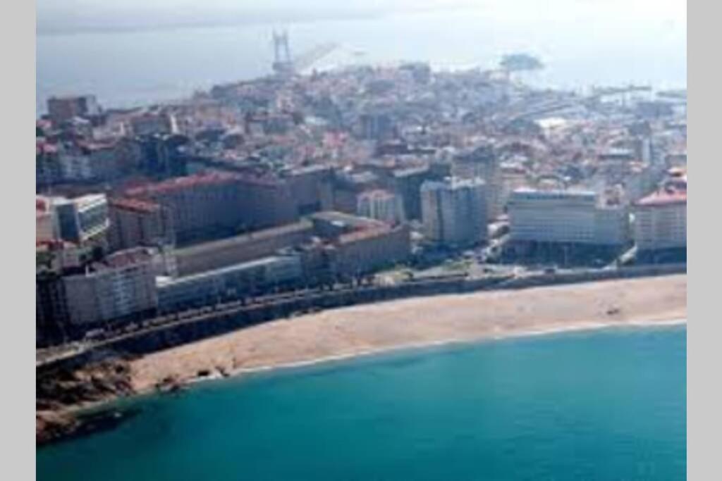 El Apartamento De Marta A Coruna Ngoại thất bức ảnh
