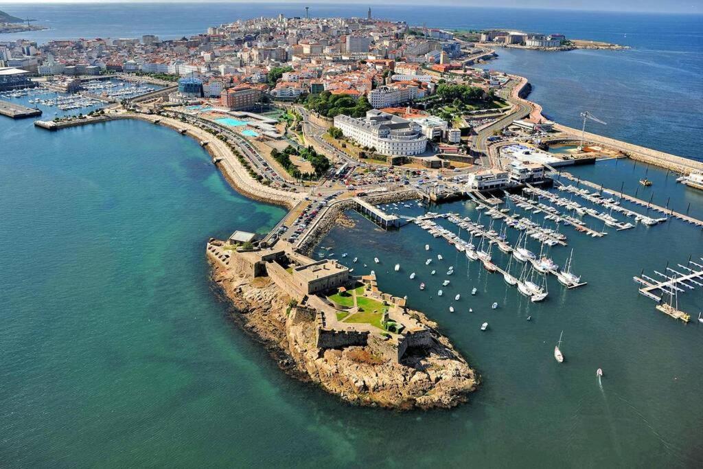 El Apartamento De Marta A Coruna Ngoại thất bức ảnh